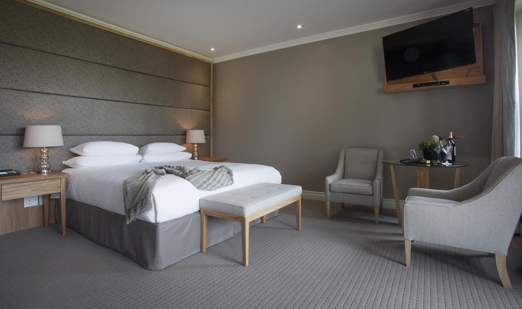 Signature Room