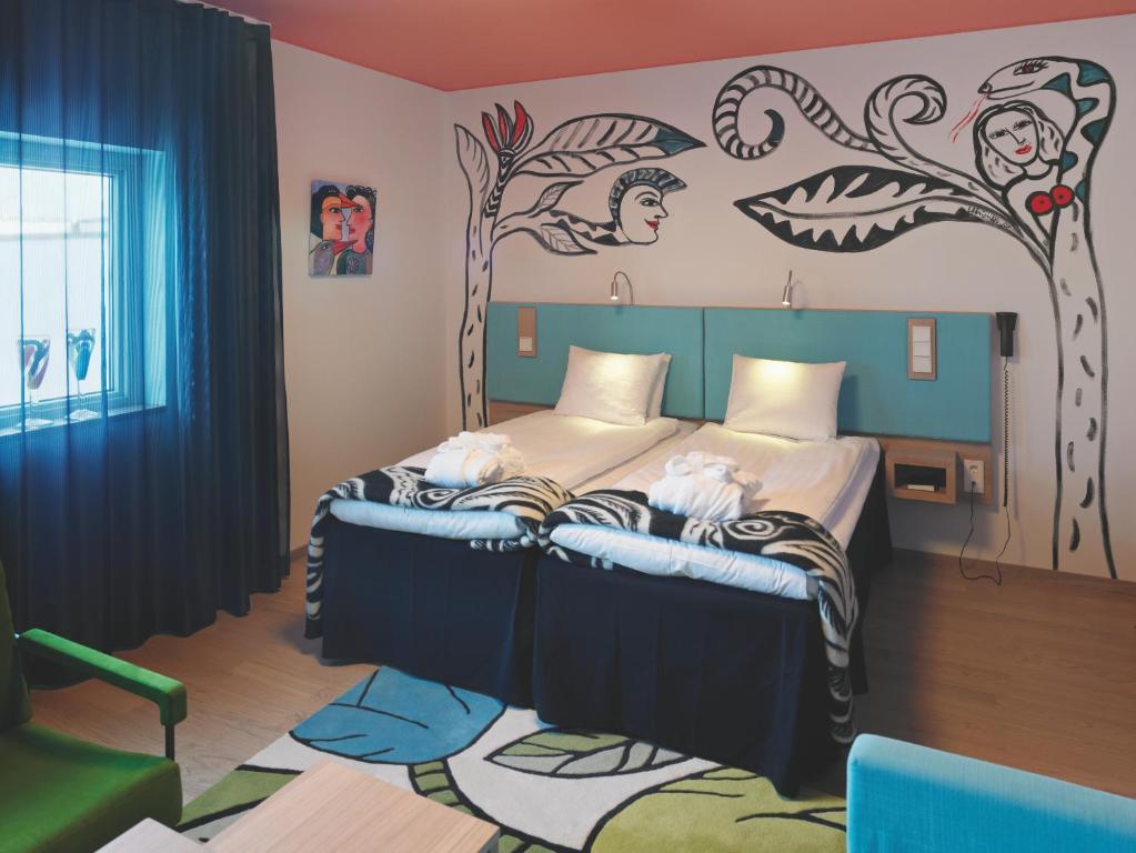 Design Twin Room