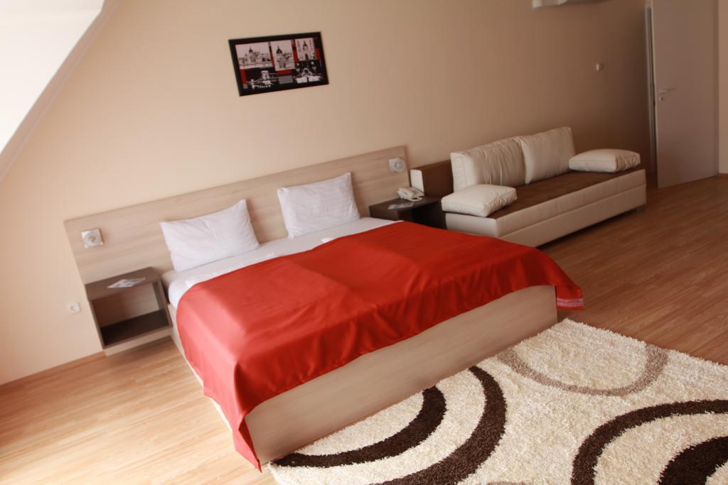 Large Double Room