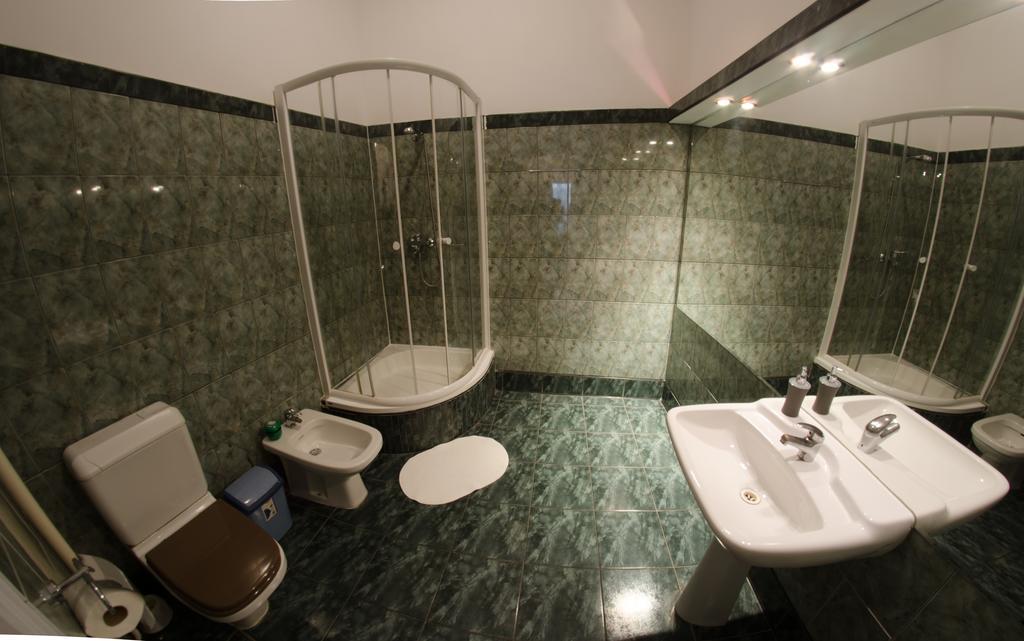 Triple Room with Shared Bathroom