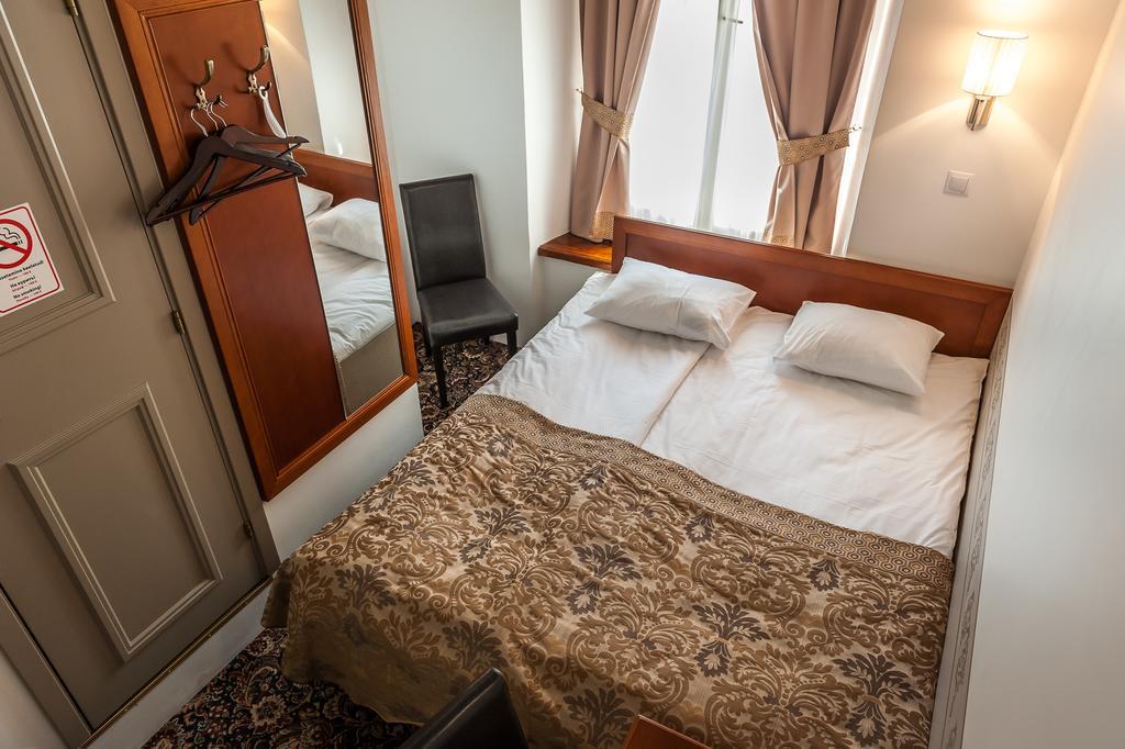 Small Single Room