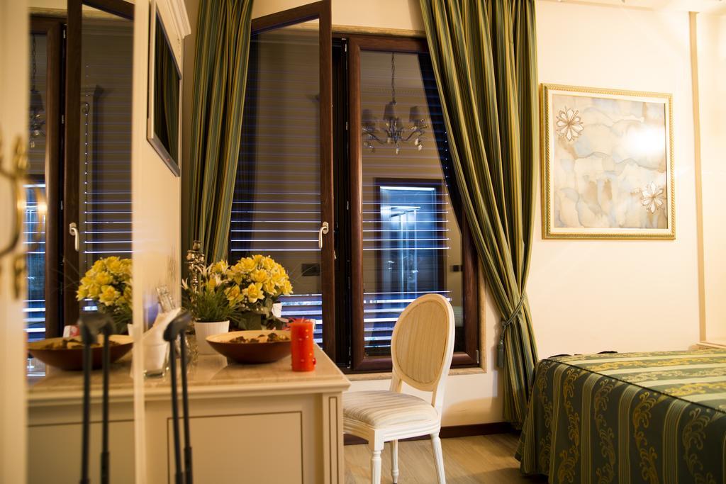 Superior Double Room with Free Parking and Wi-Fi