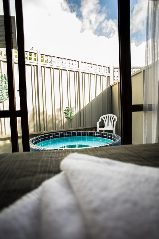 Family Unit plus Two with Private Thermal Pool