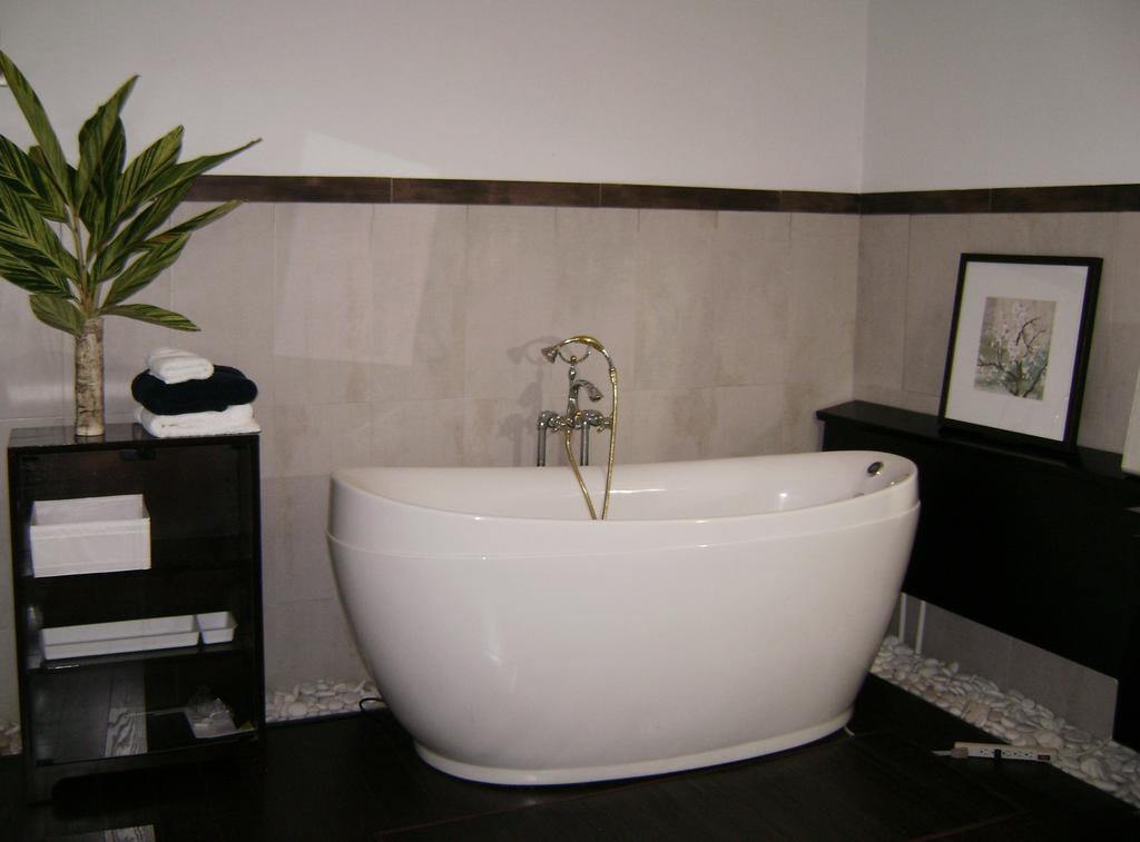 Queen Room with Shared Bathroom