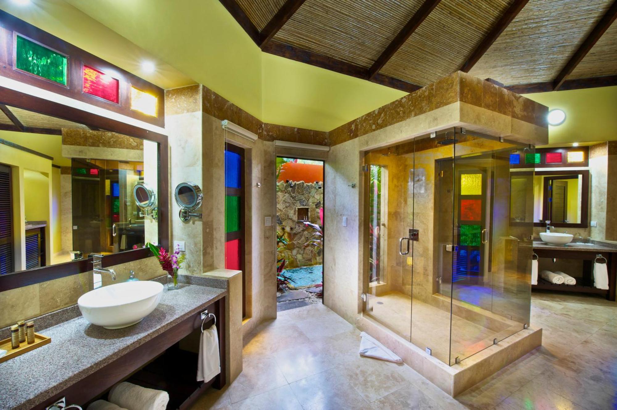 Suite with Private Pool