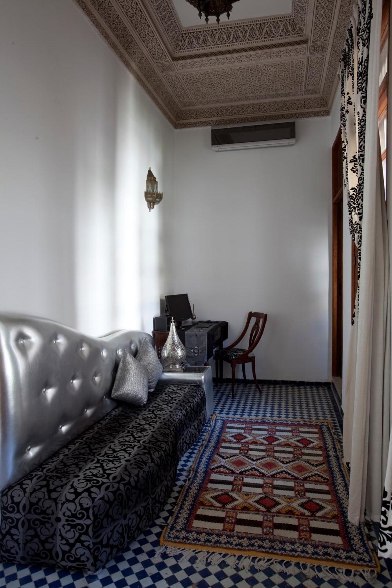 Casablanca Suite