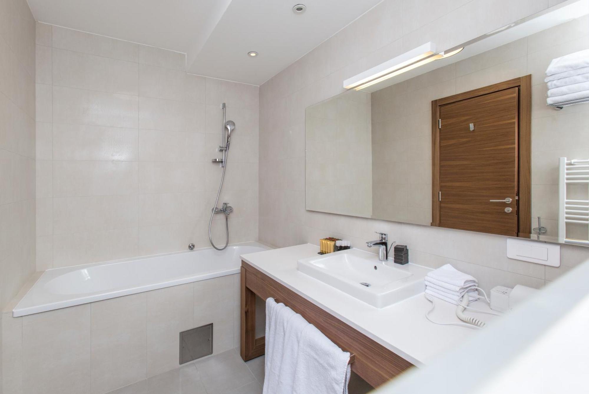 Special Offer - Double Room with Romantic Package