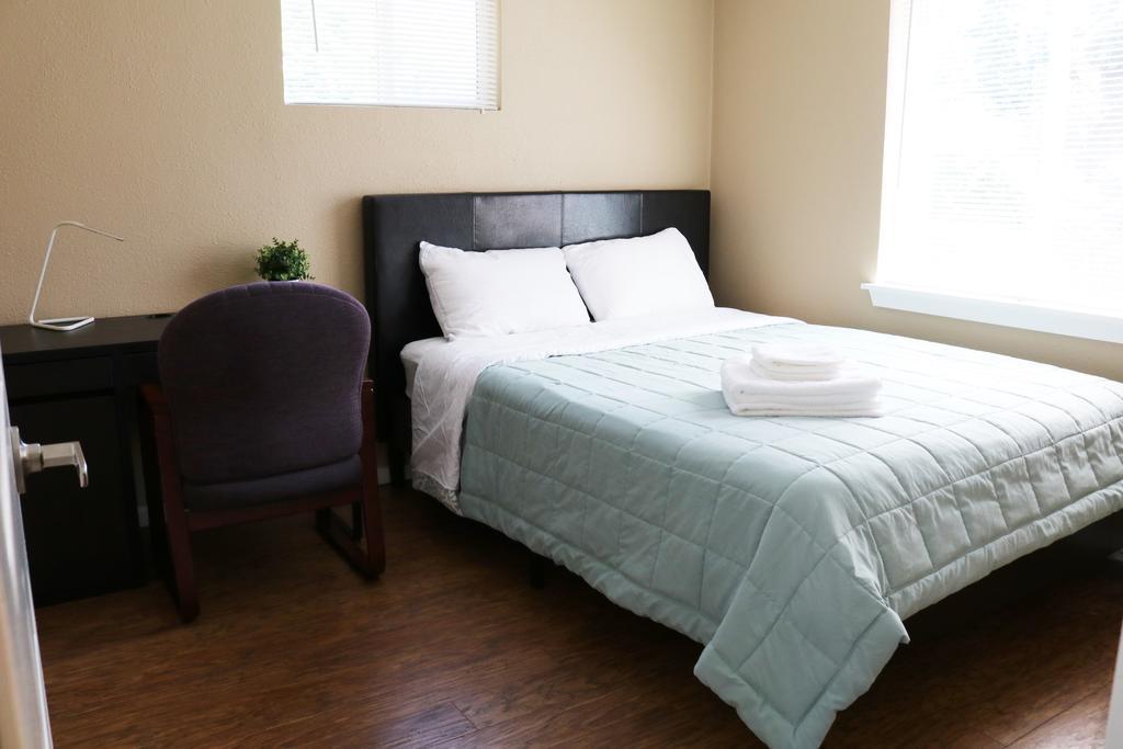 Standard Double Room with Shared Bathroom