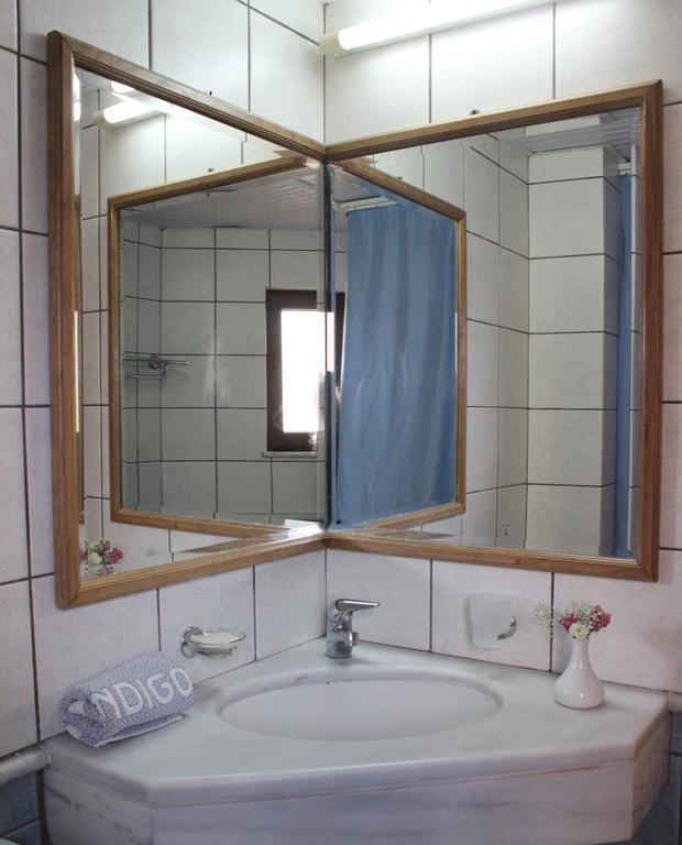 One-Bedroom Apartment with Side Sea View