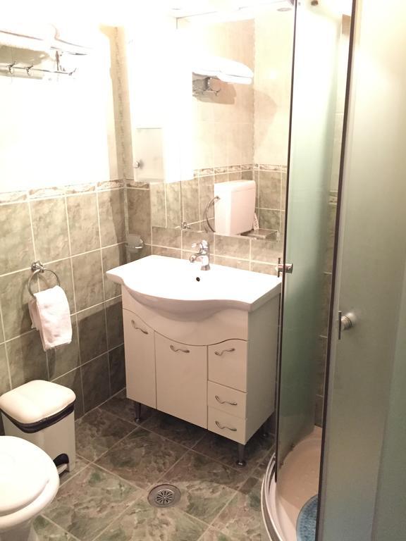 Economy Double Room with Private Bathroom