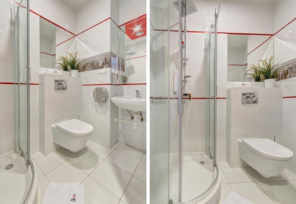 Deluxe Twin Room with Private Bathroom