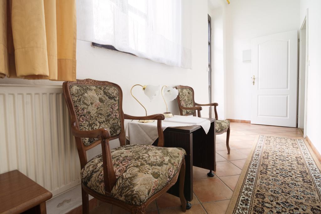 Double or Twin Room - Ground Floor