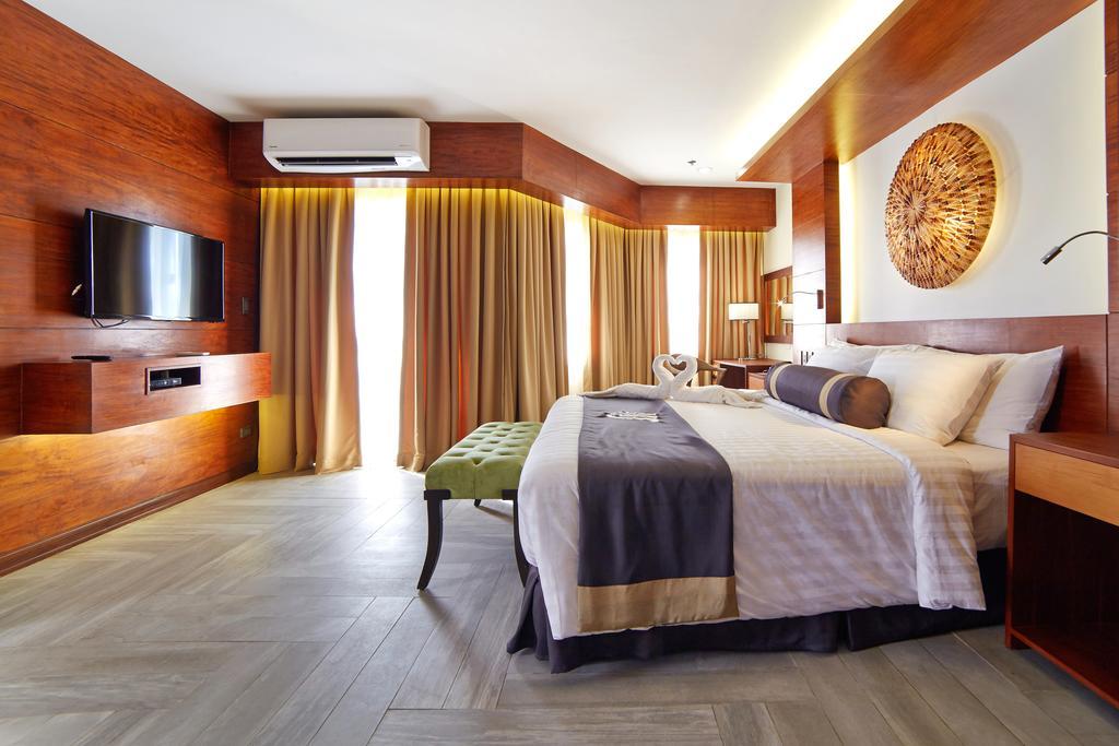 Suite with Balcony