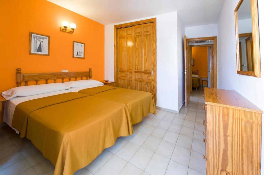 Two-Bedroom Apartment (6 Adults)