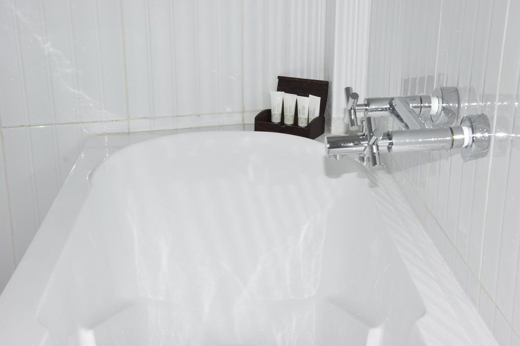 Deluxe Double Room with Balcony and Sea View