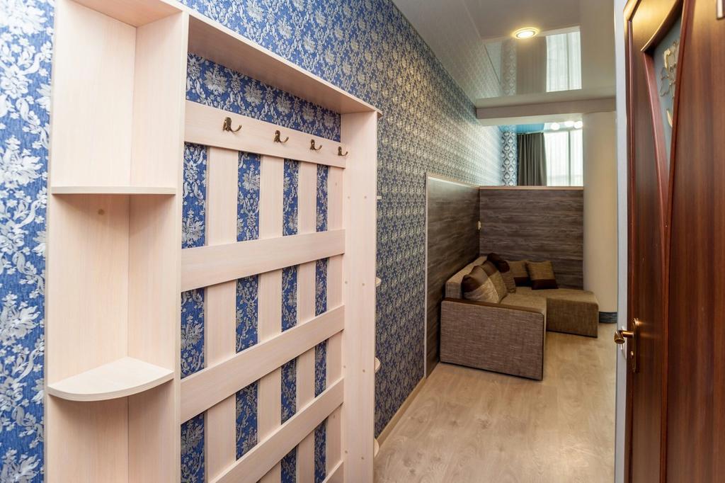 Apartment with Shower