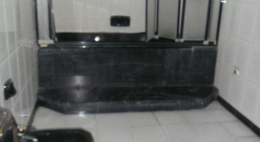 Standard Double Room with Shared Bathroom