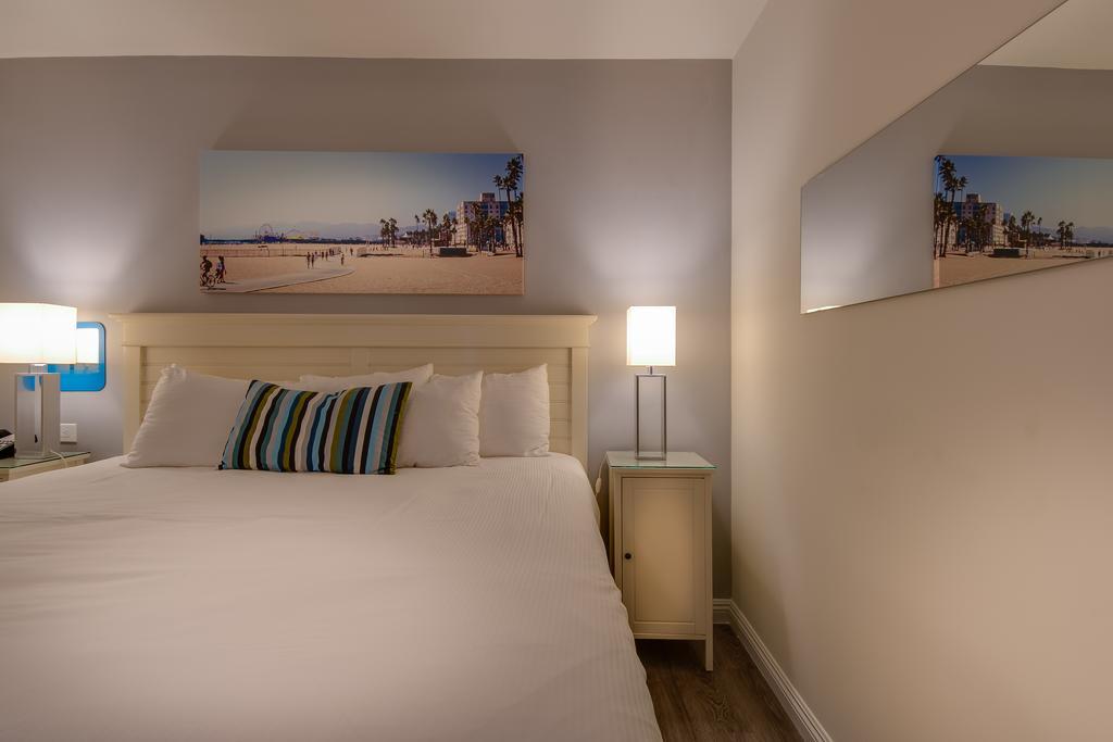 One Bedroom with Kitchenette