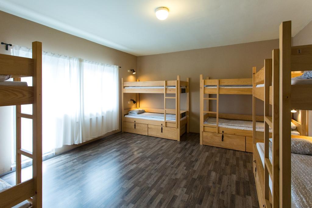 Bed in 8-Bed Mixed Dormitory Room