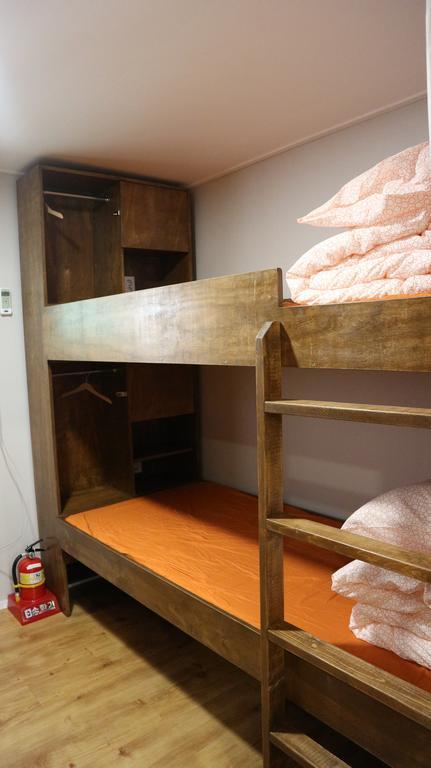 Bed in 4-Bed Mixed Dormitory Room
