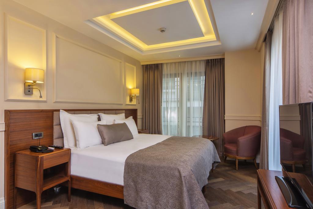 Family Connecting Room