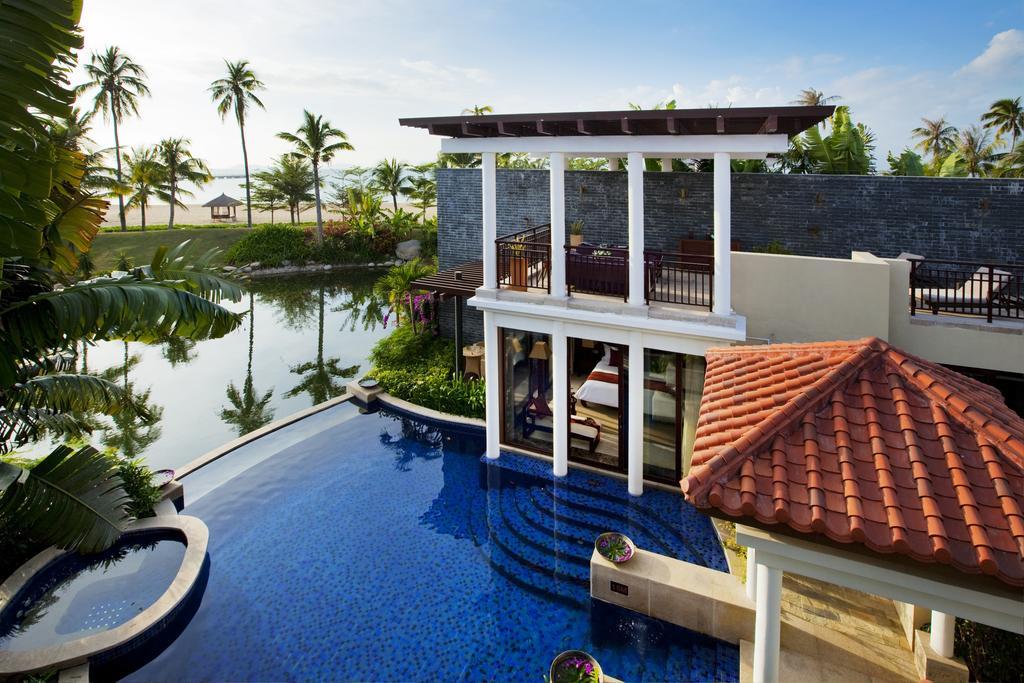 Luhuitou Bay Ocean Front Pool Villa