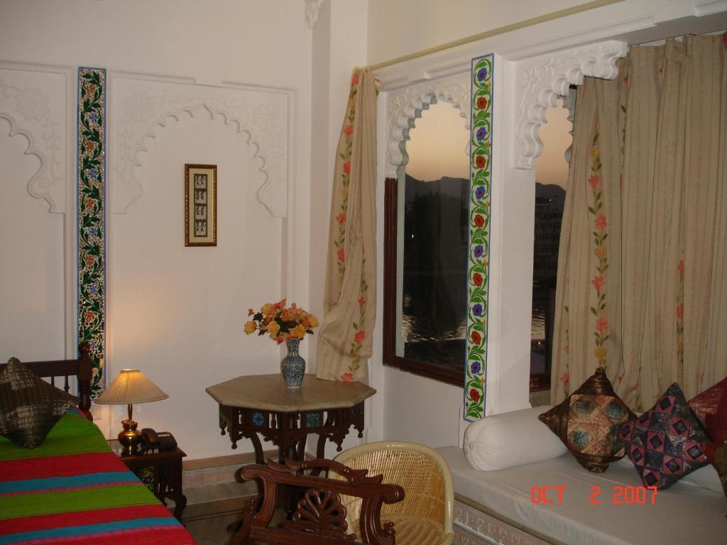 Queen Suite