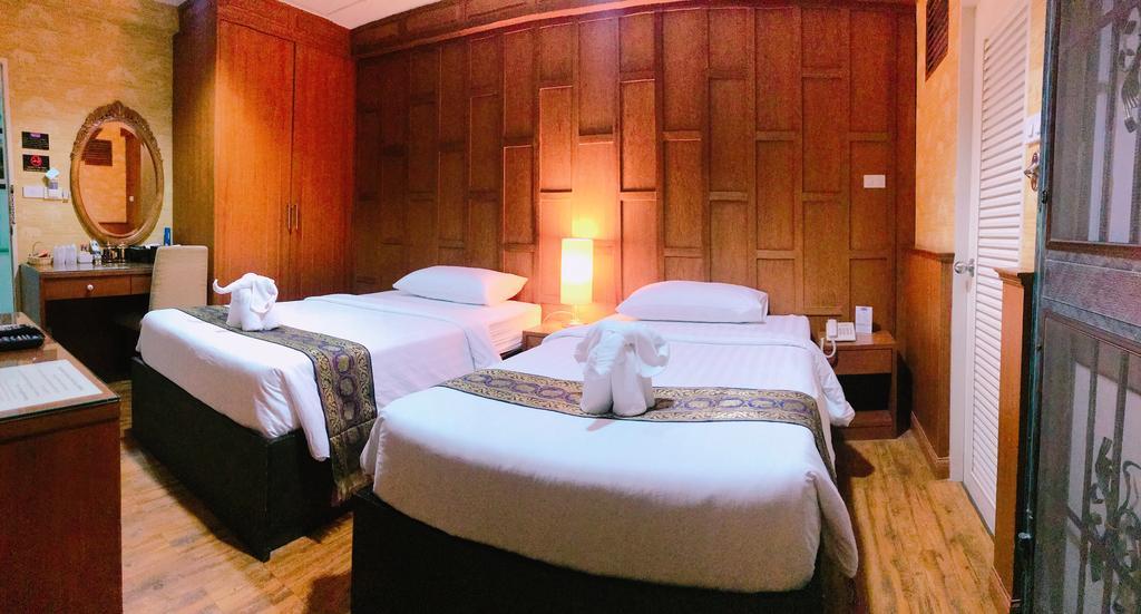 Deluxe Twin Room