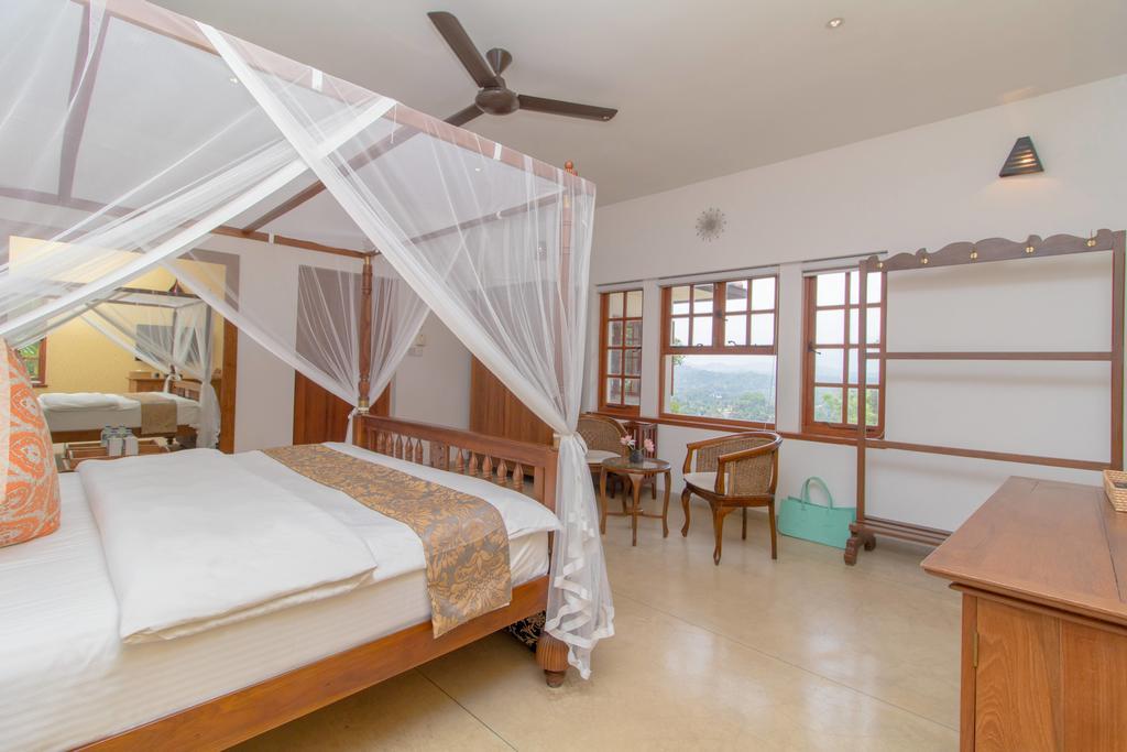 Suite with Garden View