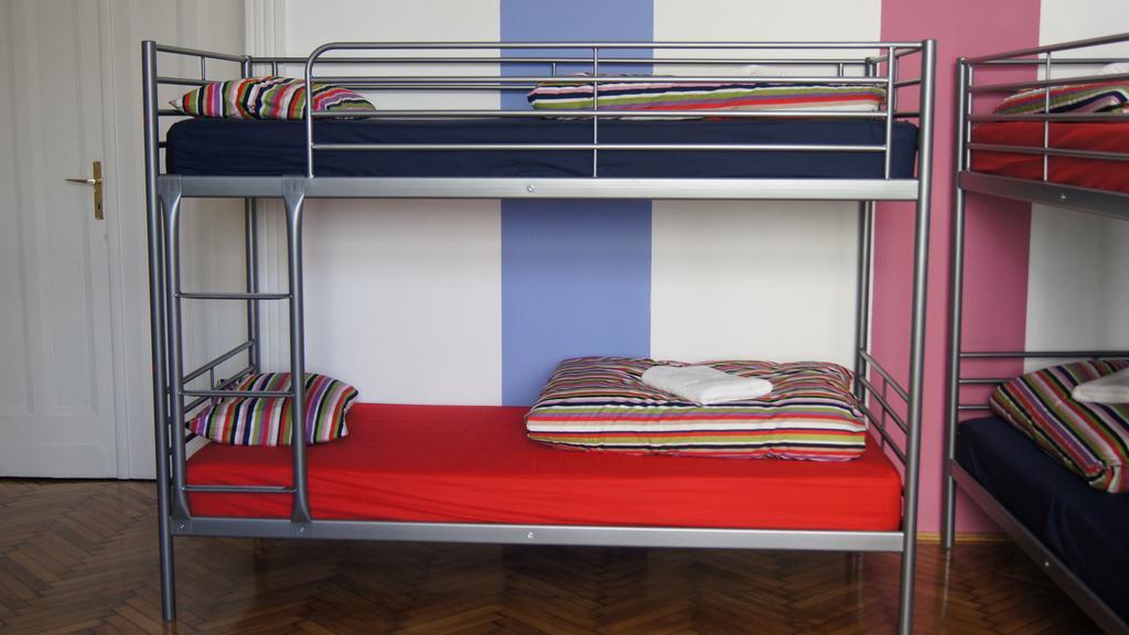 Bed in 4-Bed Mixed Dormitory Room