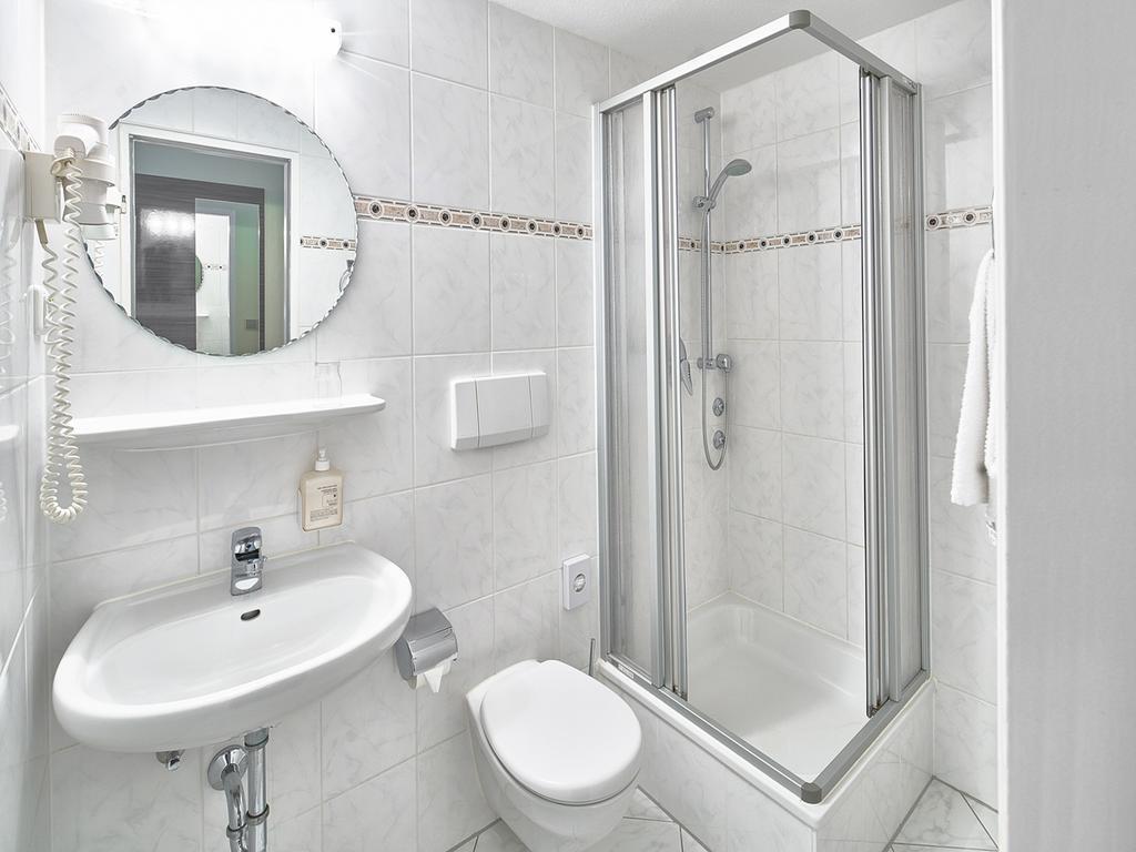 Single Room - Street View