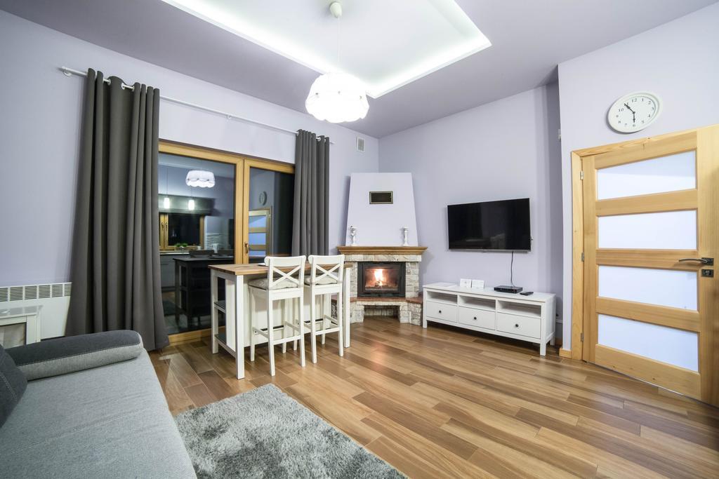 Chalet Modern Folk 9 with hot tub