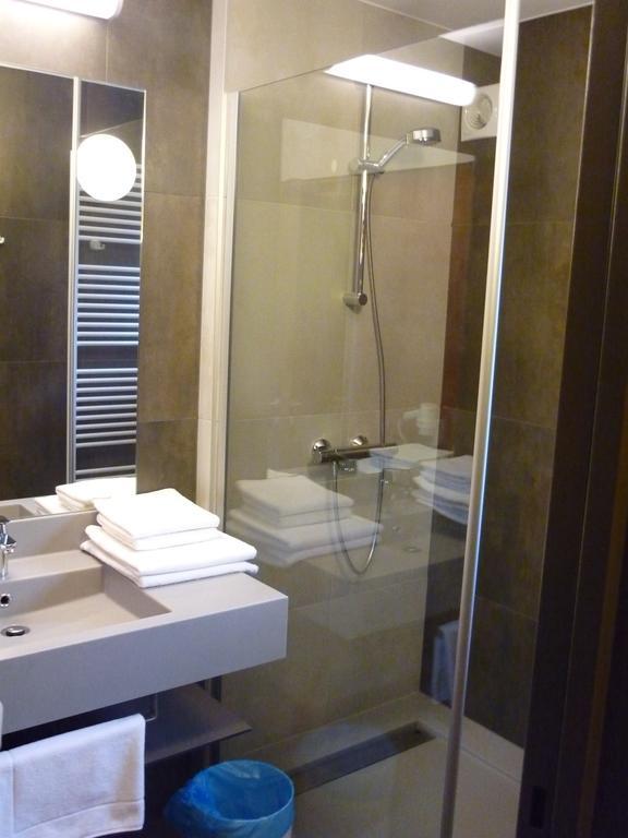 Apartment (6 Adults)