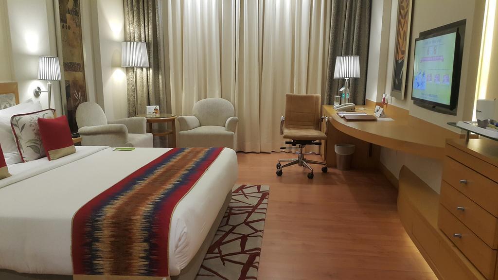 Premium Double or Twin Room with 15% discount on Food and Soft beverage only on Restaurant Dining