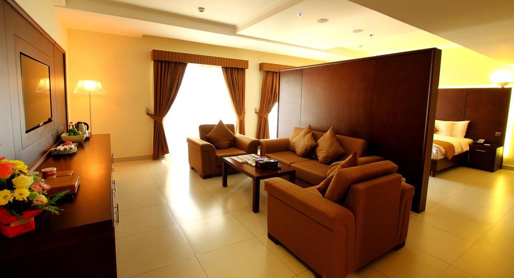 King Suite with Sea View