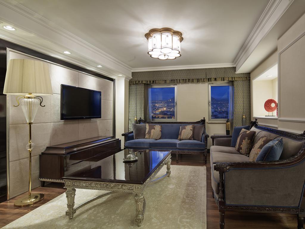Presidential Suite