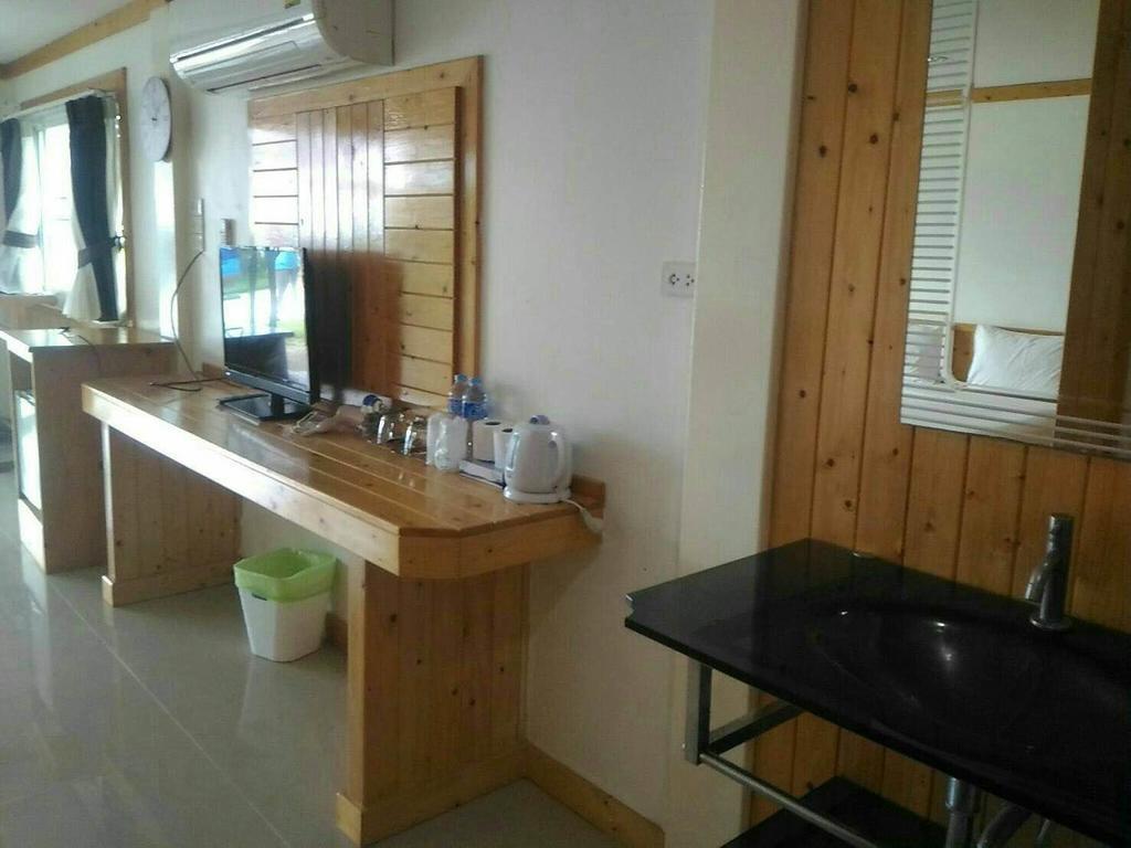 Garden View Room