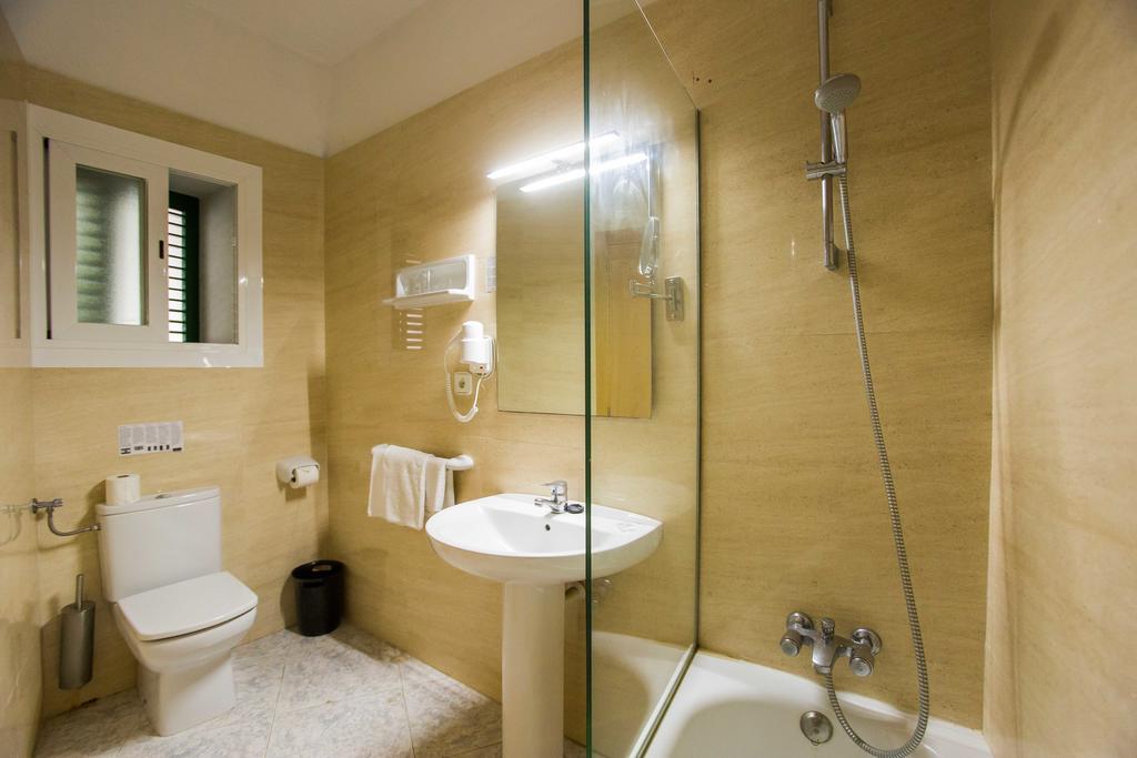 Standard Double or Twin Room with Sea View