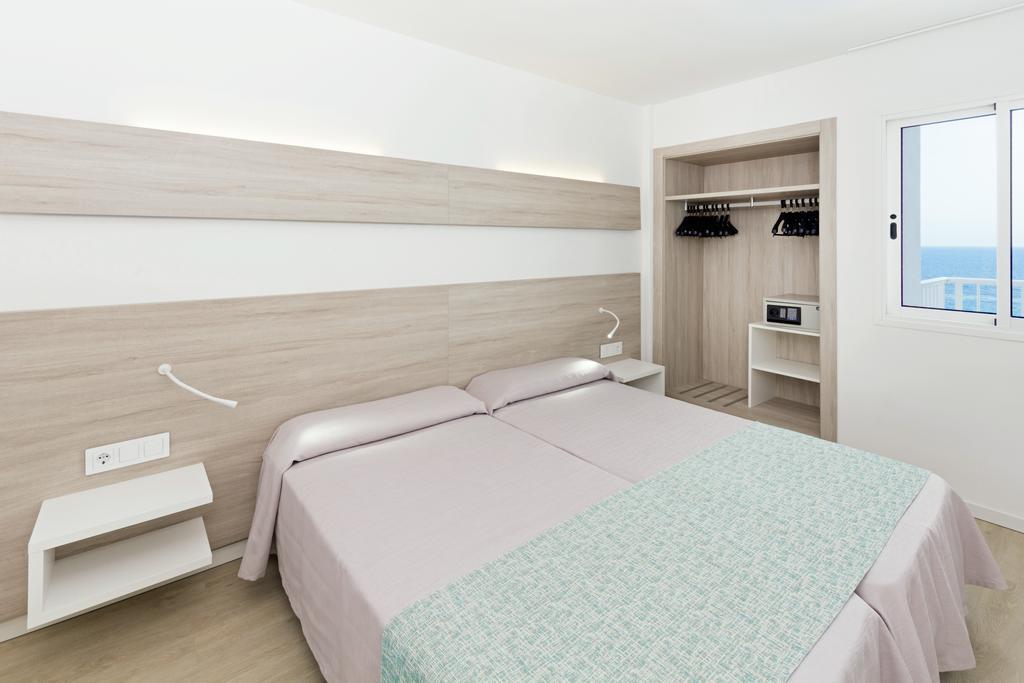 One-Bedroom Apartment with Sea View (2Adults + 1Child)