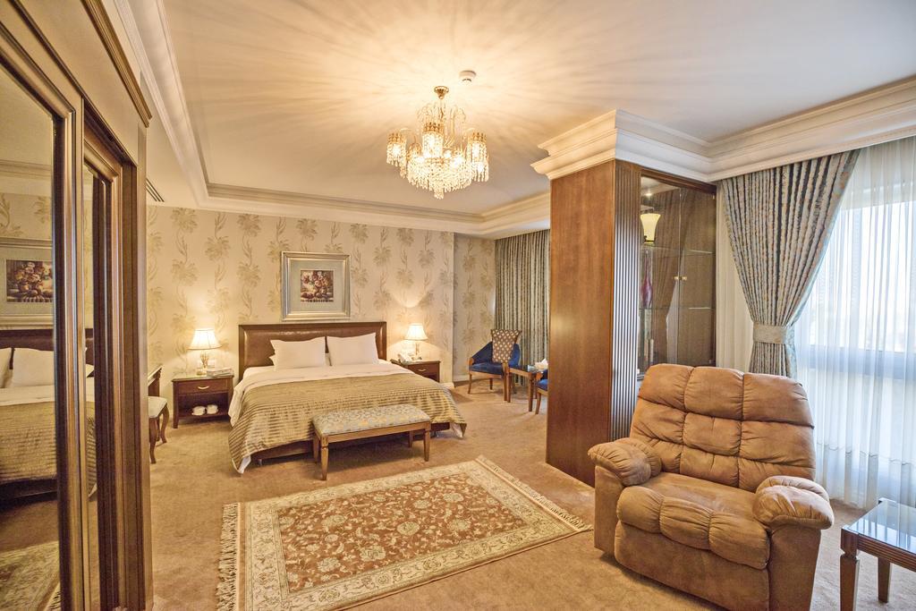 Executive One-Bedroom Suite