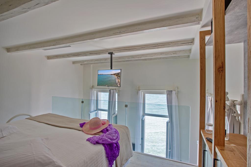 Suite with Sea View - Split Level