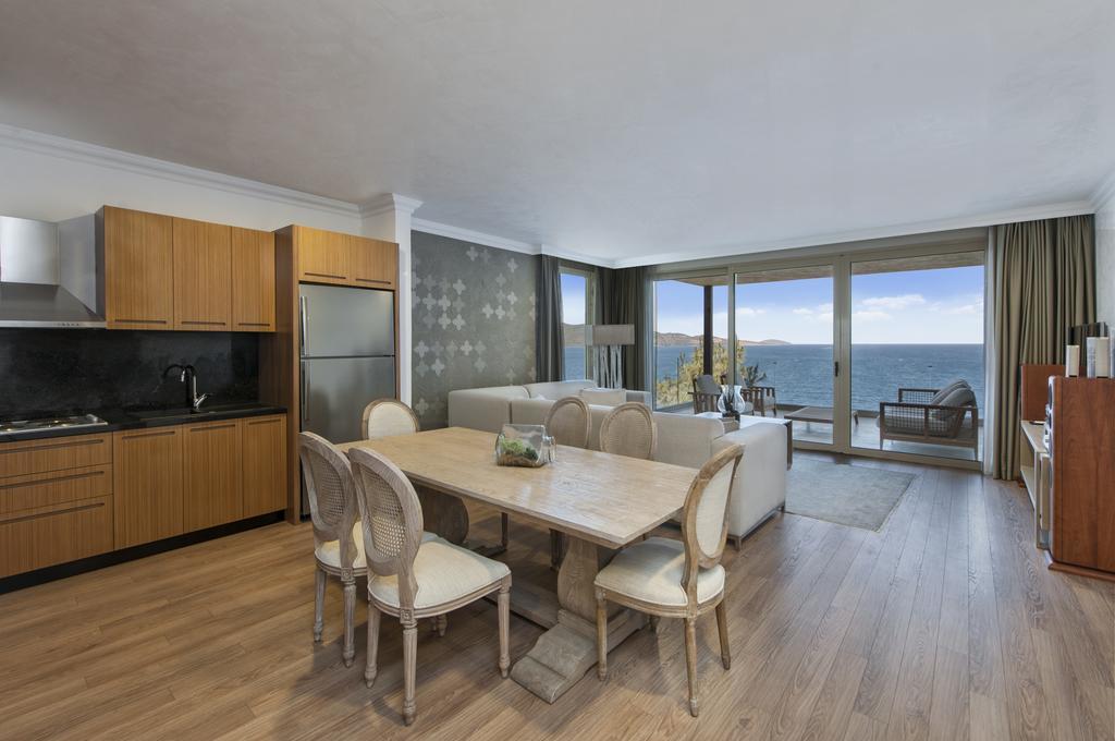 King Suite with Balcony