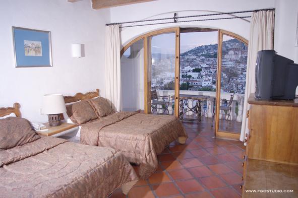 Standard Double Room with Two Double Beds