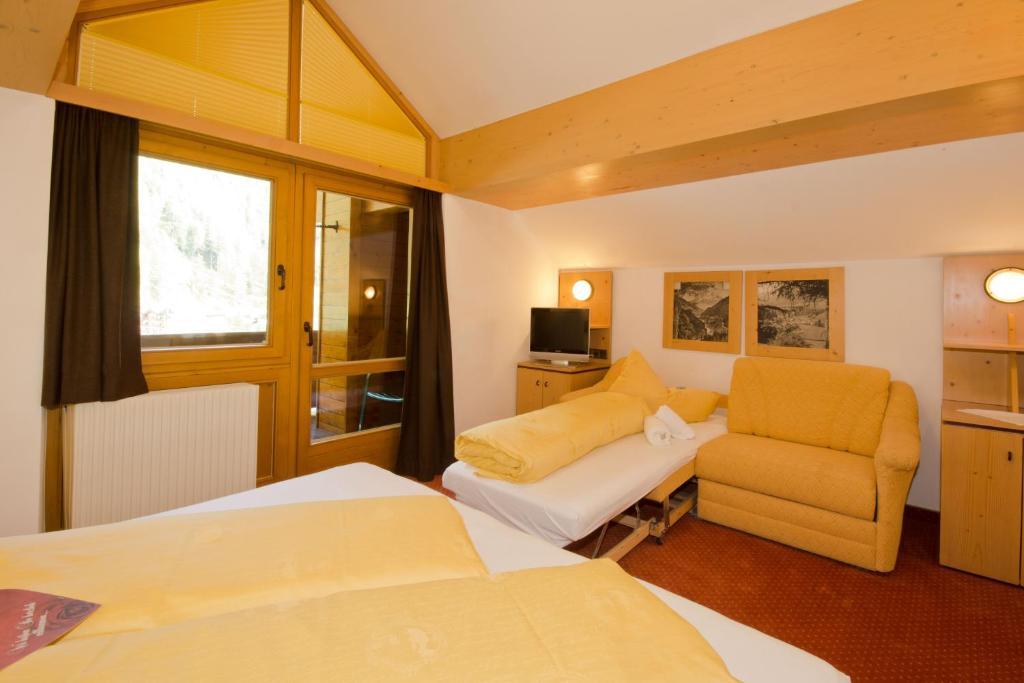 Superior Two-Bedroom Apartment