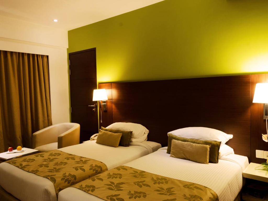 Club Twin Room