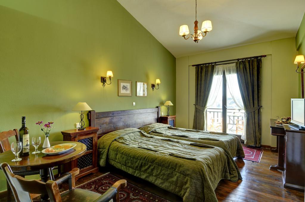 Standard Double or Twin Room with Lake View