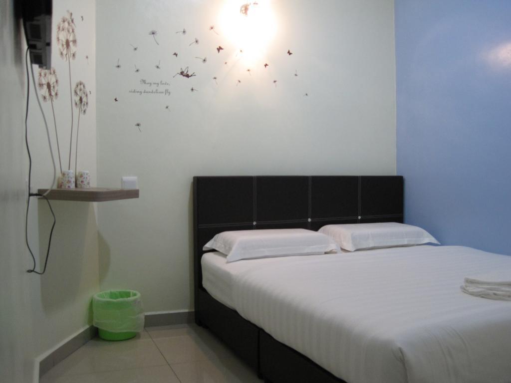 Basic Double Room without Window