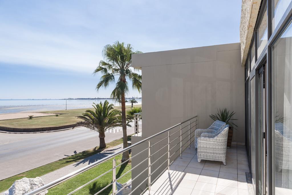 Superior Double Room with Balcony and Lagoon View