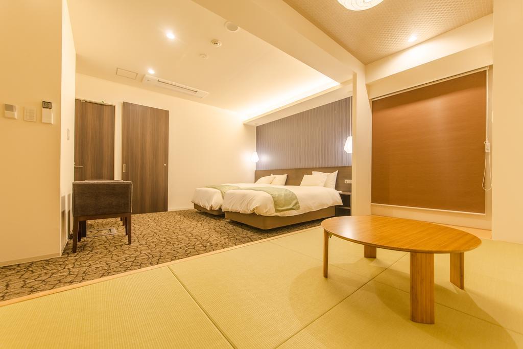 Family Room with Tatami Area