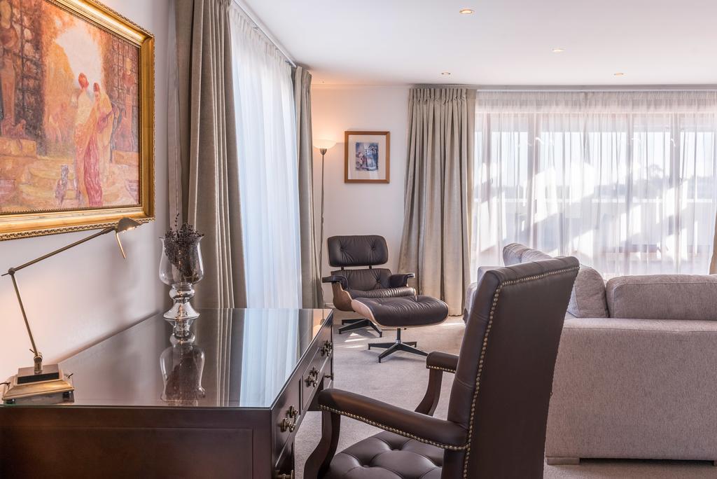 Penthouse One-Bedroom Apartment